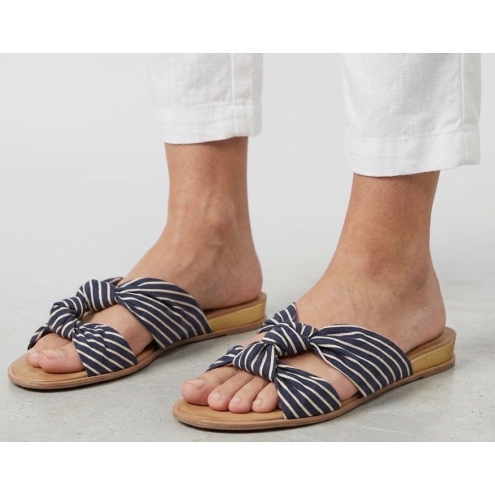 DV8 Dolce Vita Navy White Striped Knot Slide Wedge Sandals Size 9